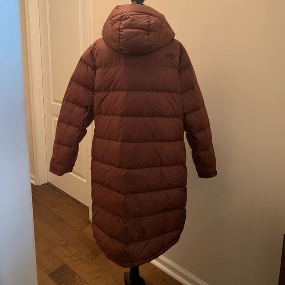 The North Face PLUS Metropolis III Maroon Water Res Removable Hood Parka - 2X - Picture 2 of 13